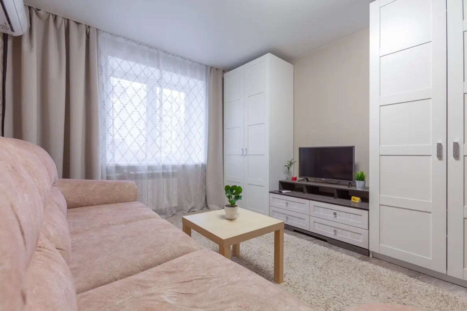 Апартаменты RentPlaza 1 на Гая 27Б