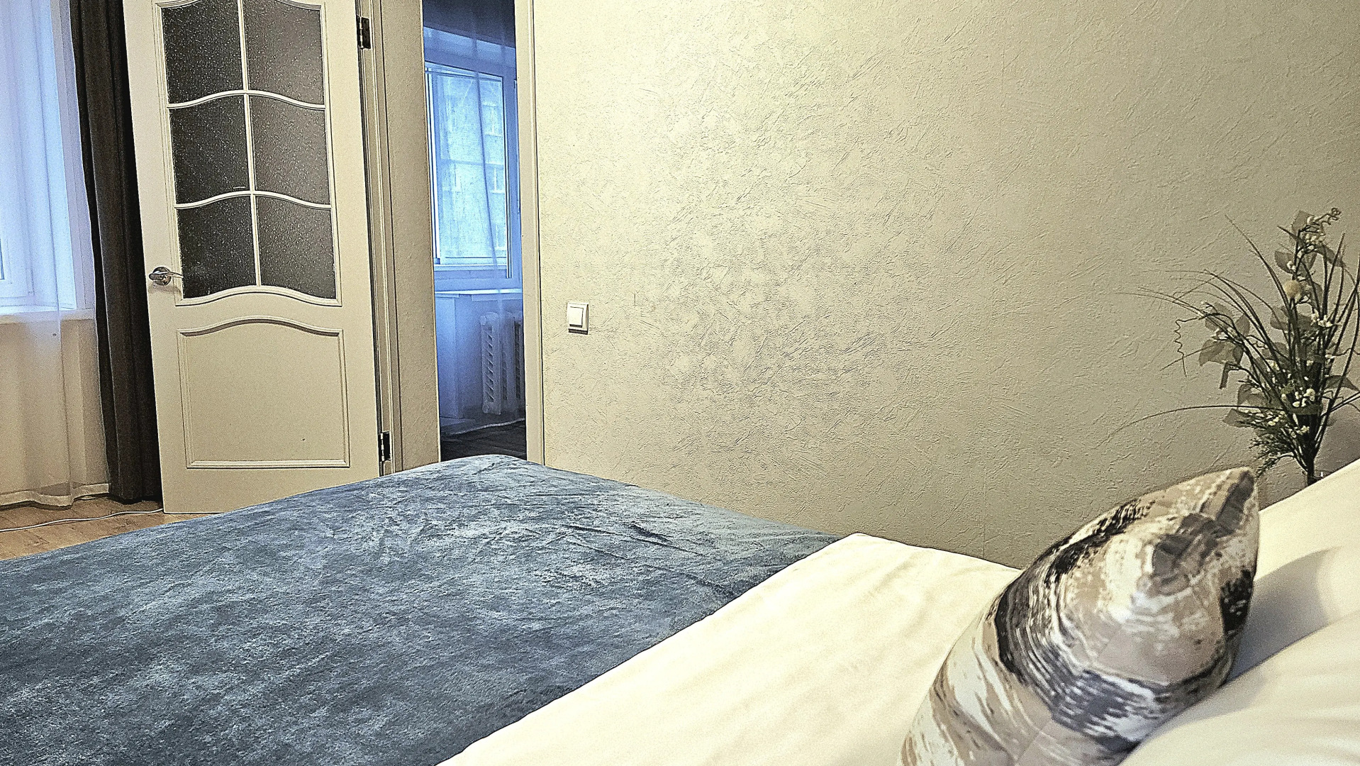 Квартира Двухкомнатная квартира-студия