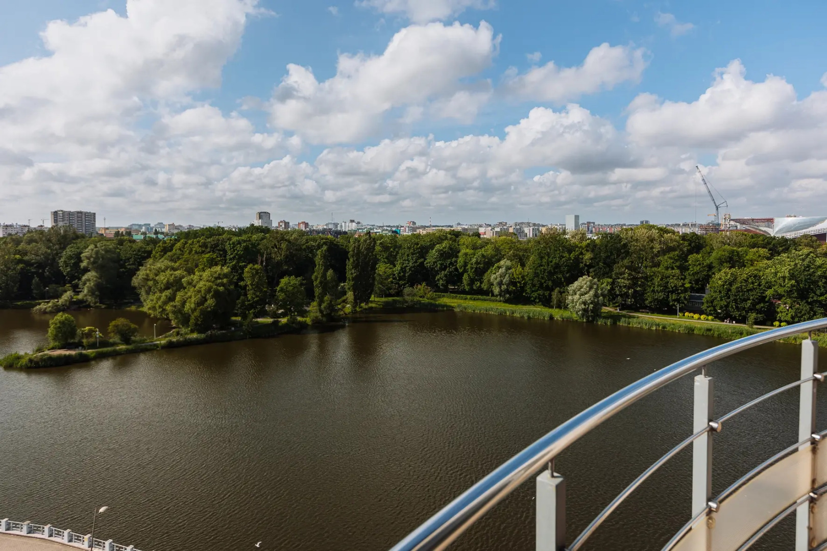 Квартира Очень большая квартира на берегу озера в Калининграде рядом с Рыбной деревней и Кафедральным собором