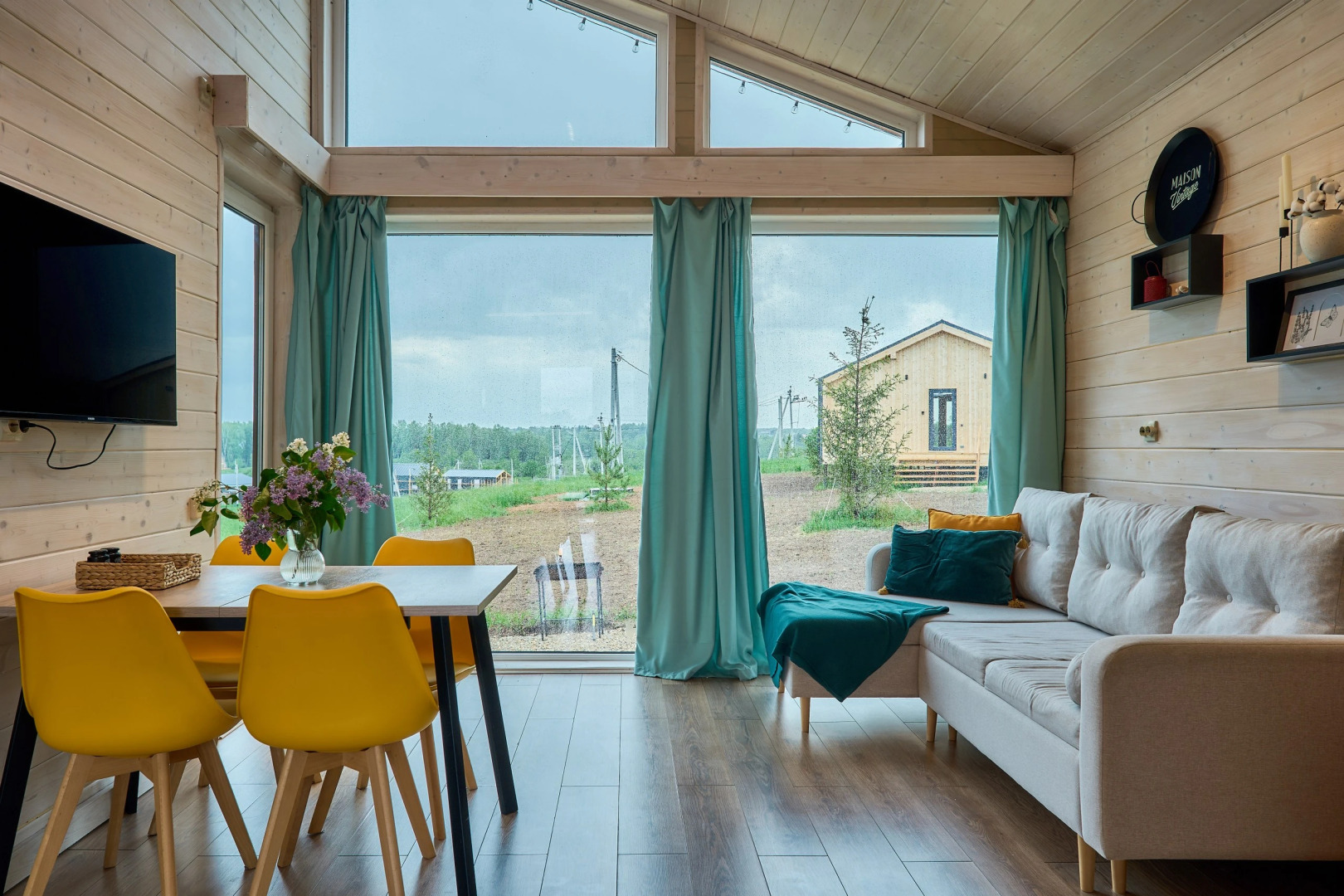 Коттедж Якунино-Дача Дом Белки