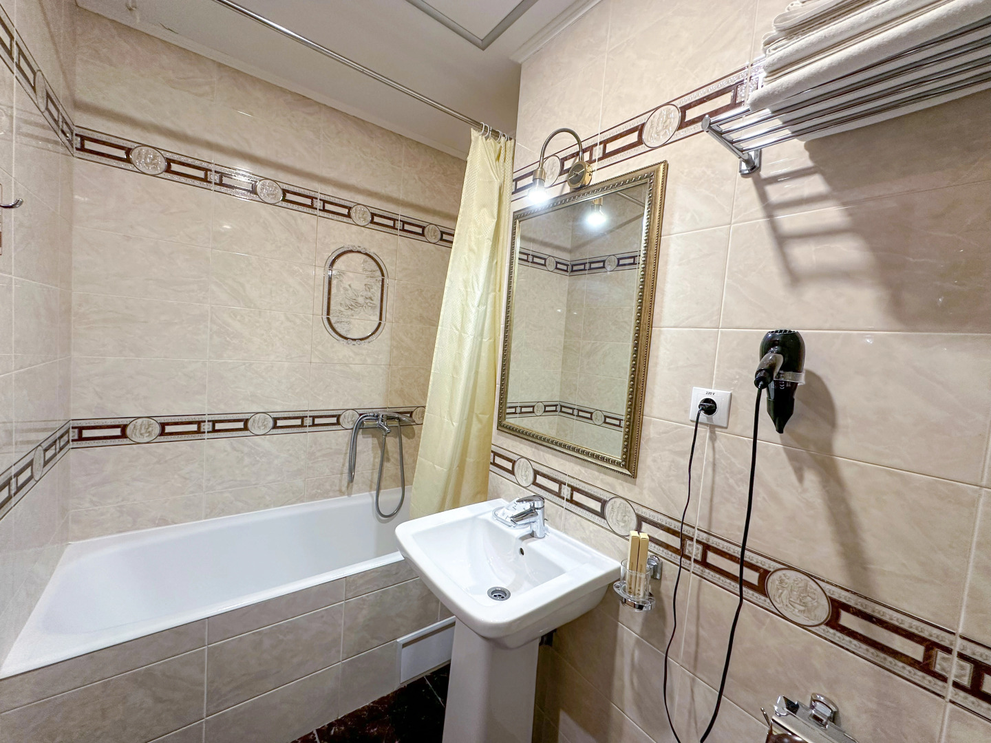 Апартаменты Альфагид (Частная комната в 3-хзвездочном отеле)