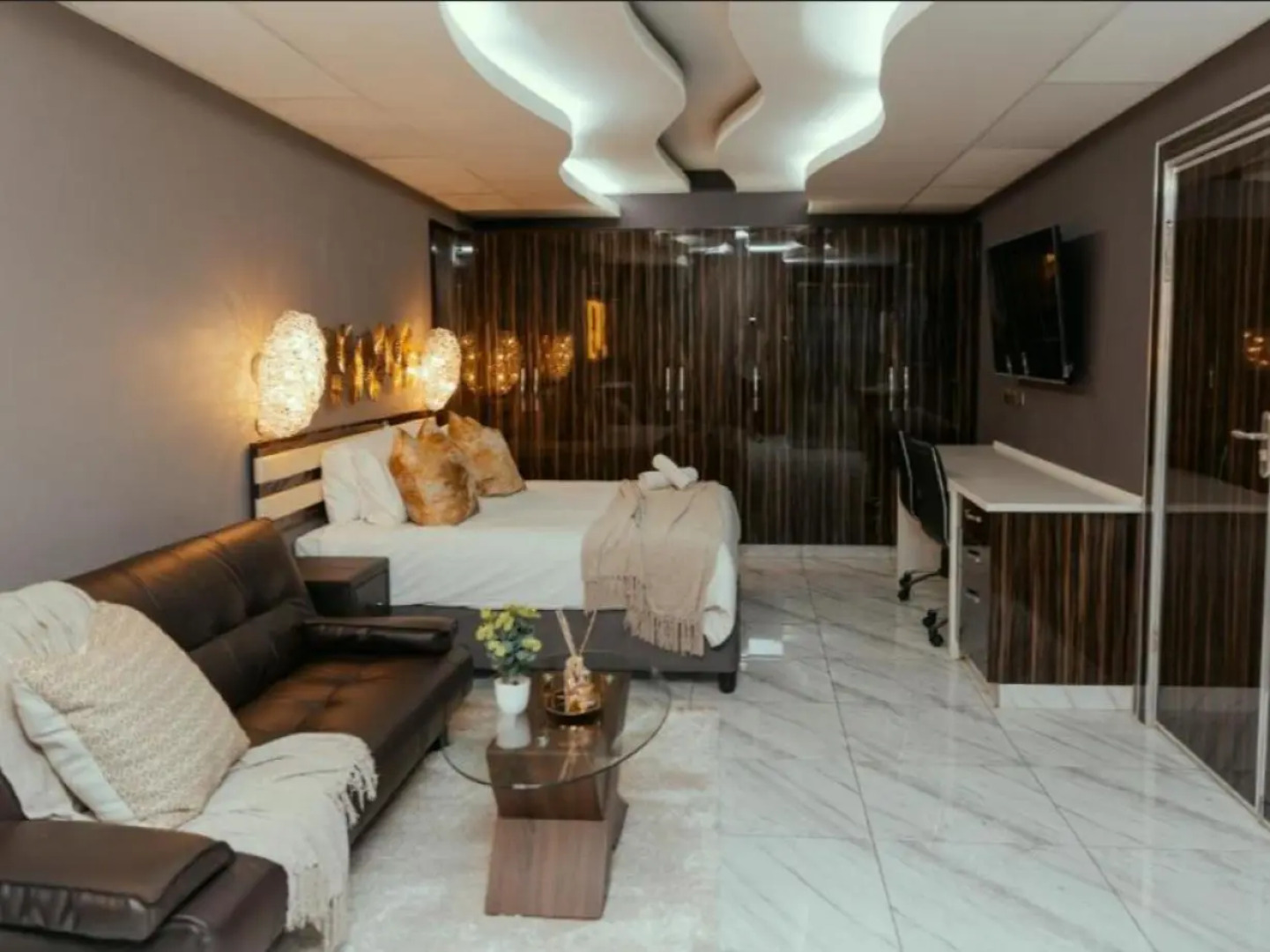 Отель Monte La Vue