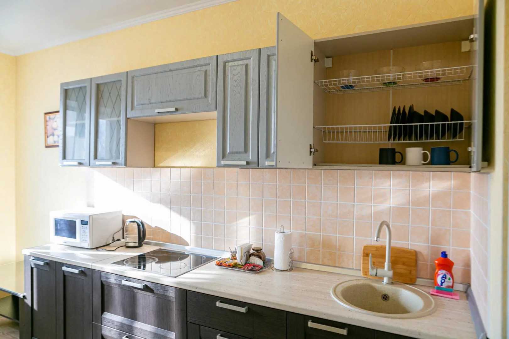 Апартаменты однокомнатные (97) Серебровская 91