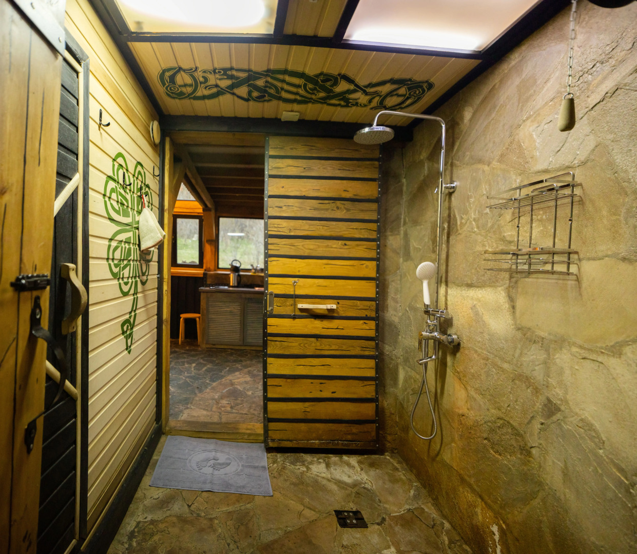 Частный дом Чёрный Викинг в Тегенекли