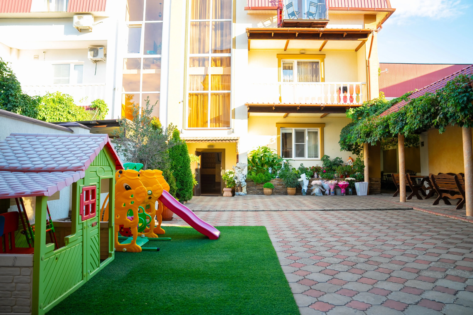 Меблированные комнаты Акрополь