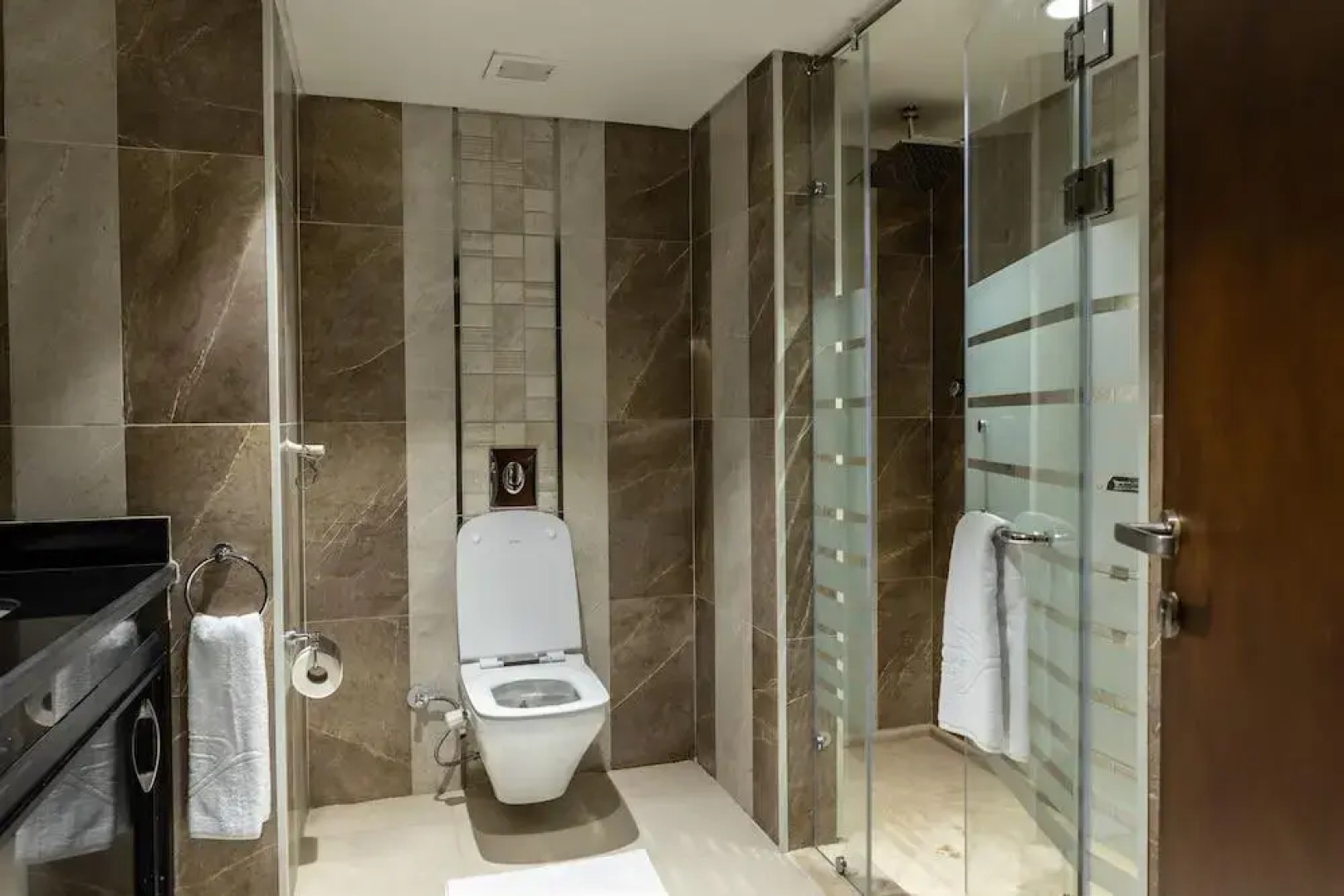 Отель Triumph White Sands