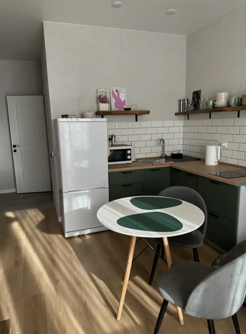 Апартаменты в Центре Города с Видом на Гору