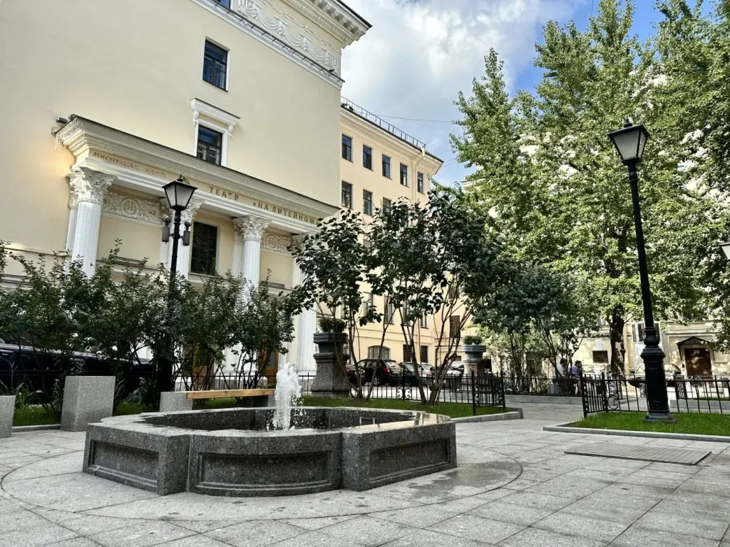 Апартаменты LITEINY  Royal