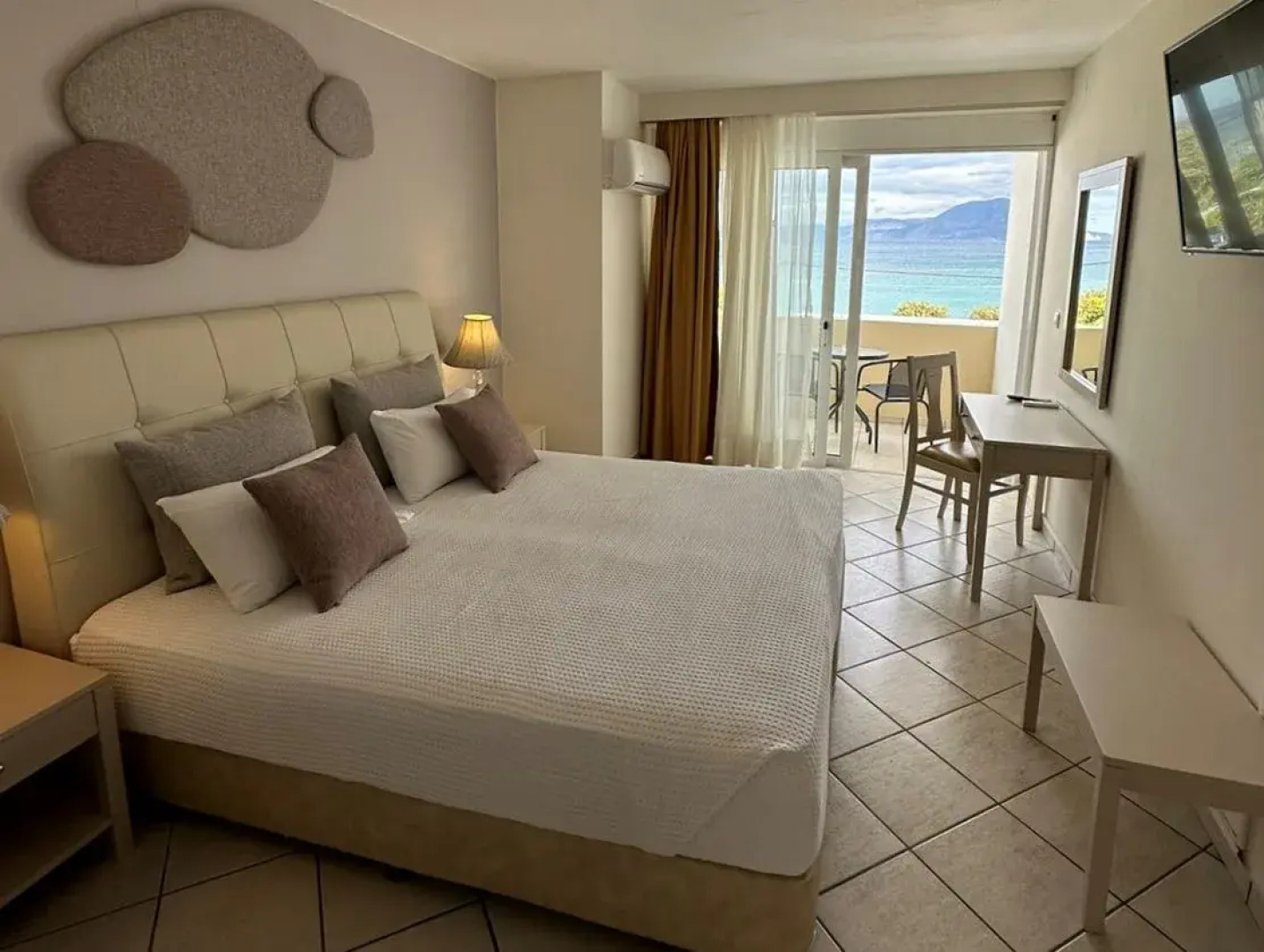 Курортный отель Faedra Beach