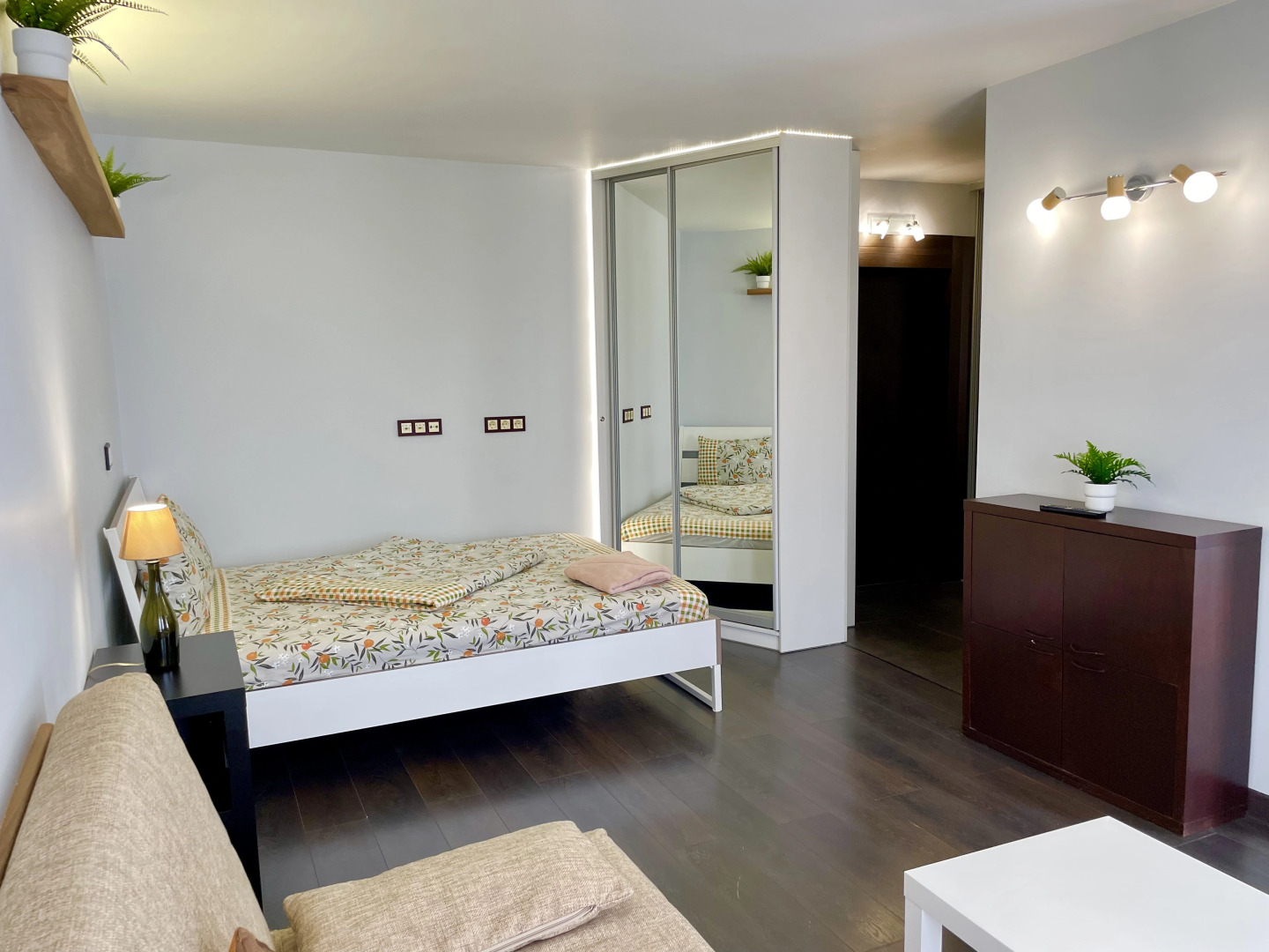 Апартаменты HotelRoom24 Грузинский переулок 14