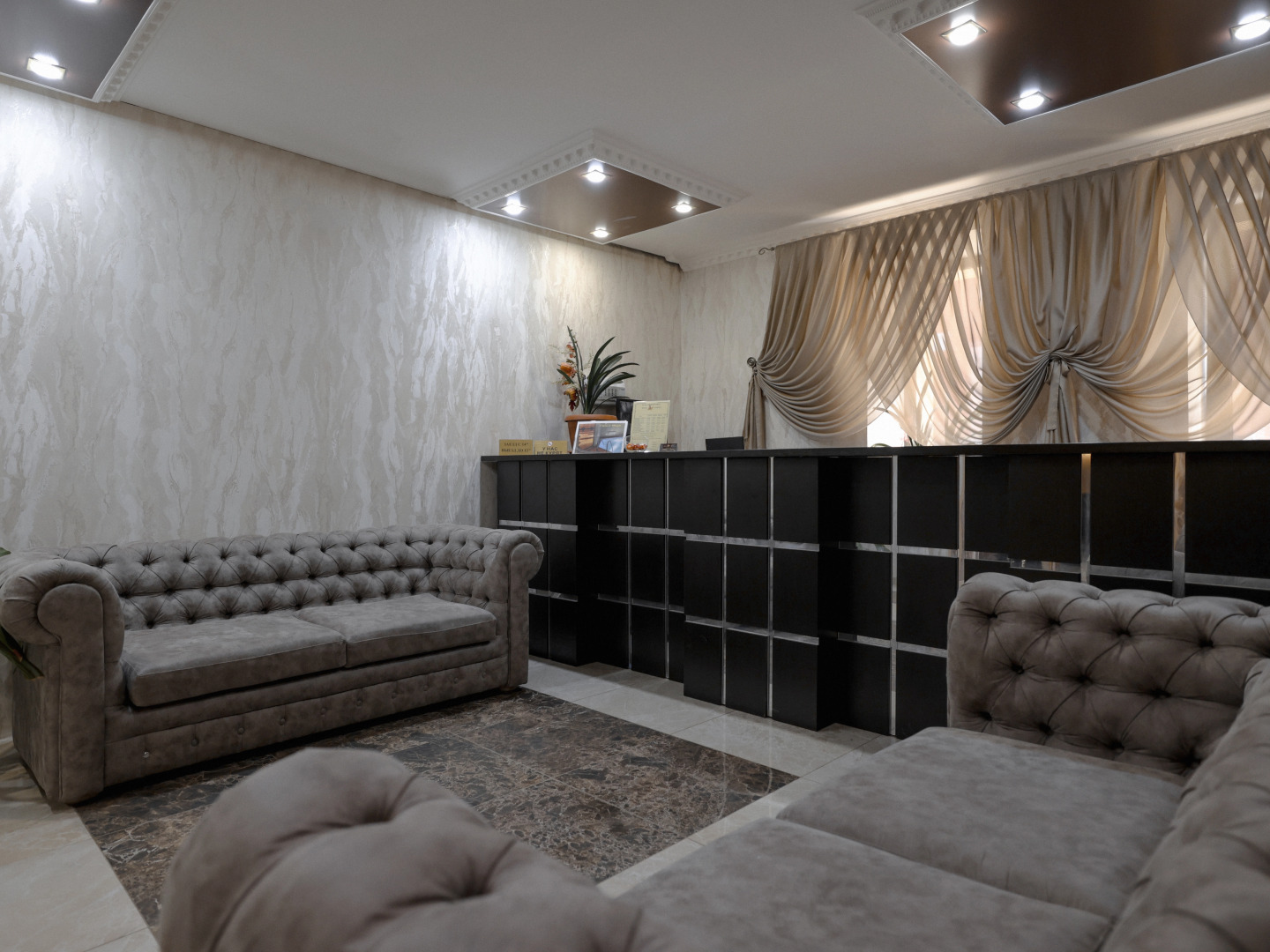 Отель Мартон Ока