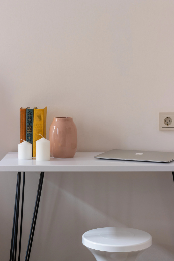 Апартаменты Beige apartment in a historic building in the city center