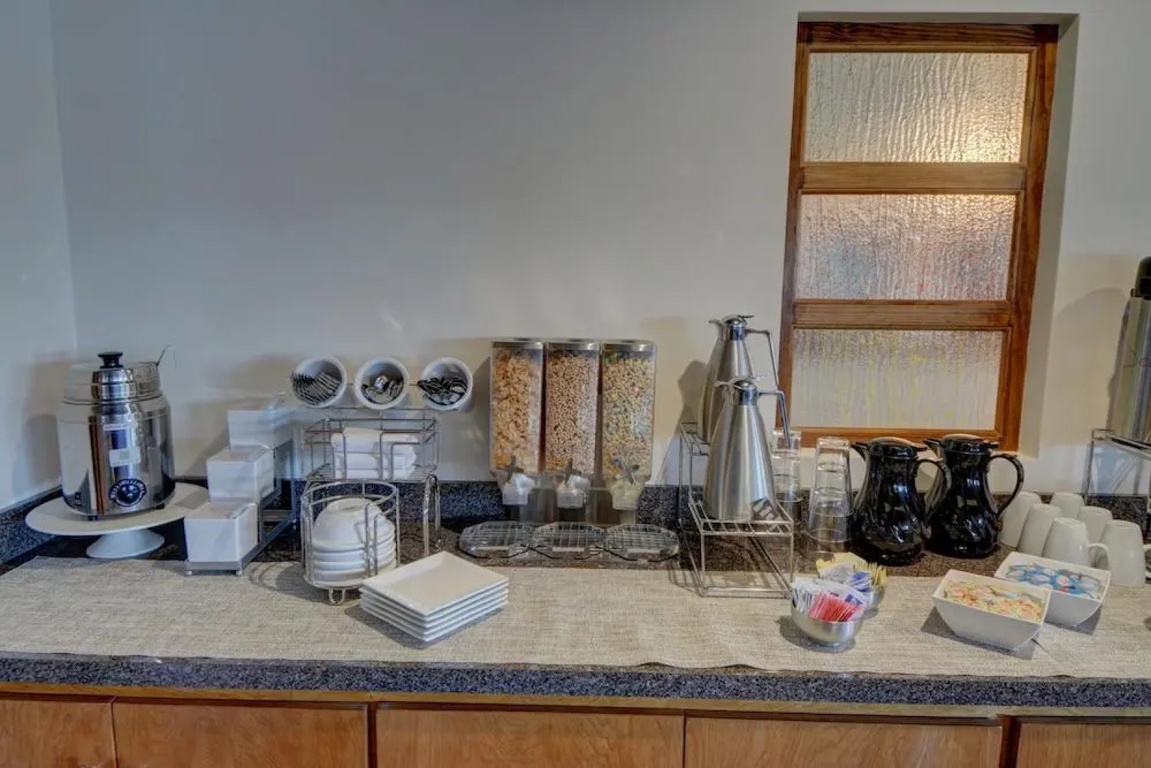 Мини Отель Melbourne All Suites