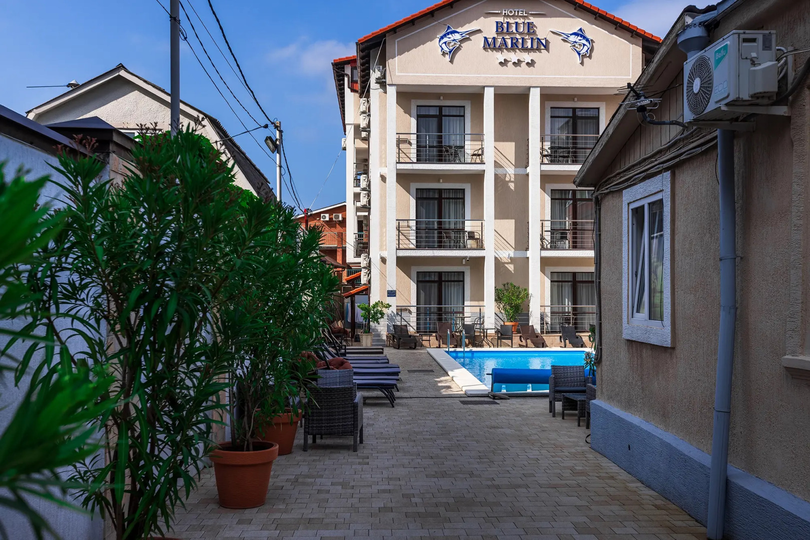 Отель Blue Marlin