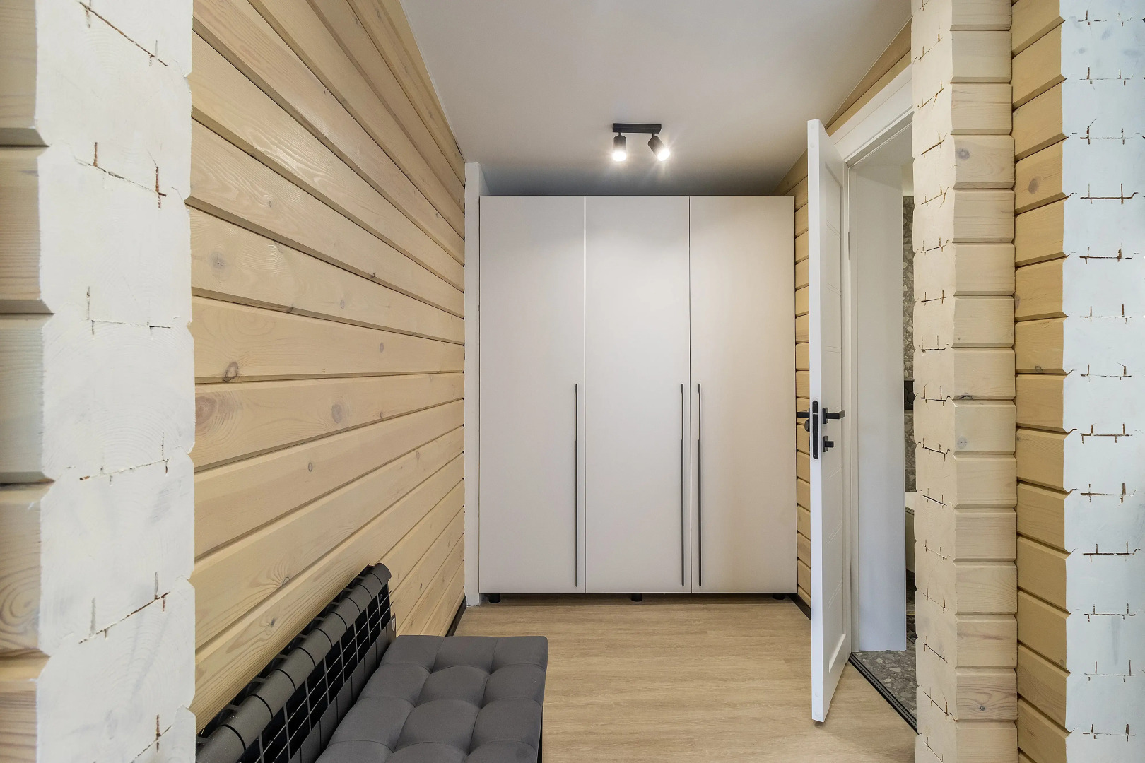 Апартаменты в новом доме из дерева