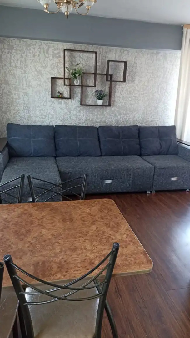 Апартаменты Розы Люксембург, 9