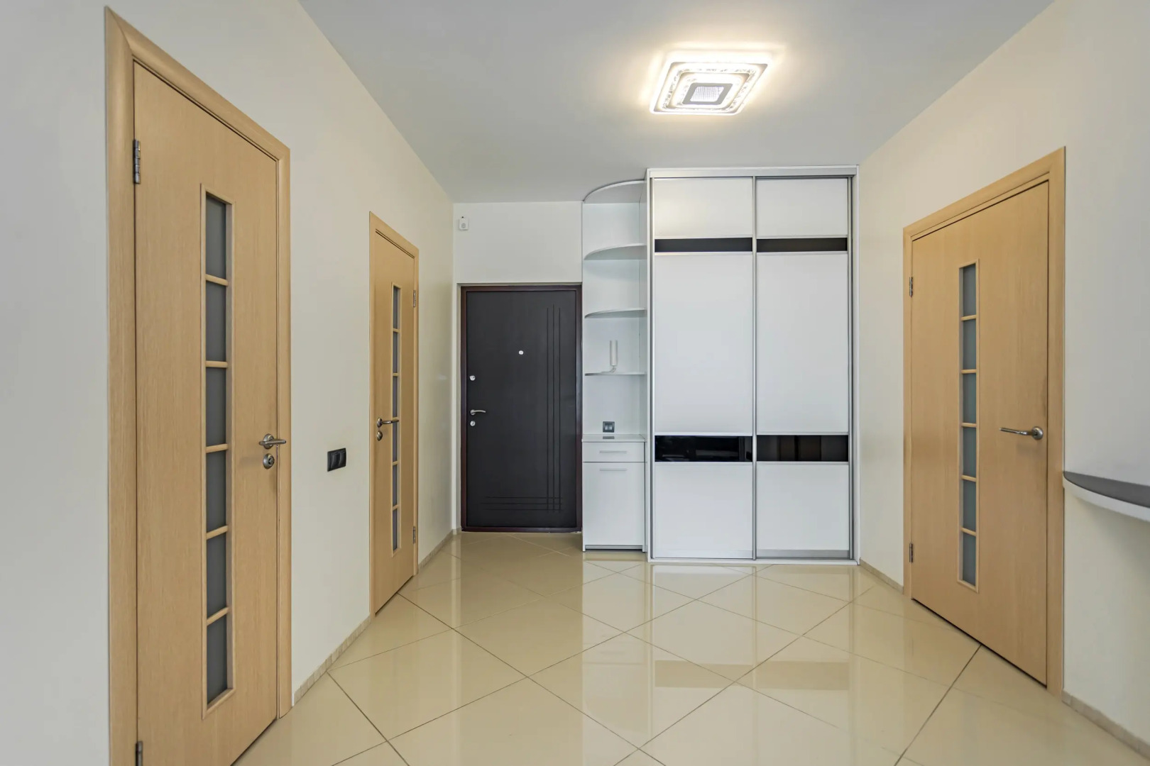 Апартаменты двухкомнатные на Скрыганова 4Б