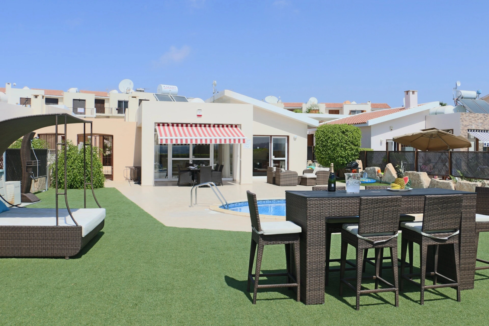 Вилла Beach Front Marina Sunrise