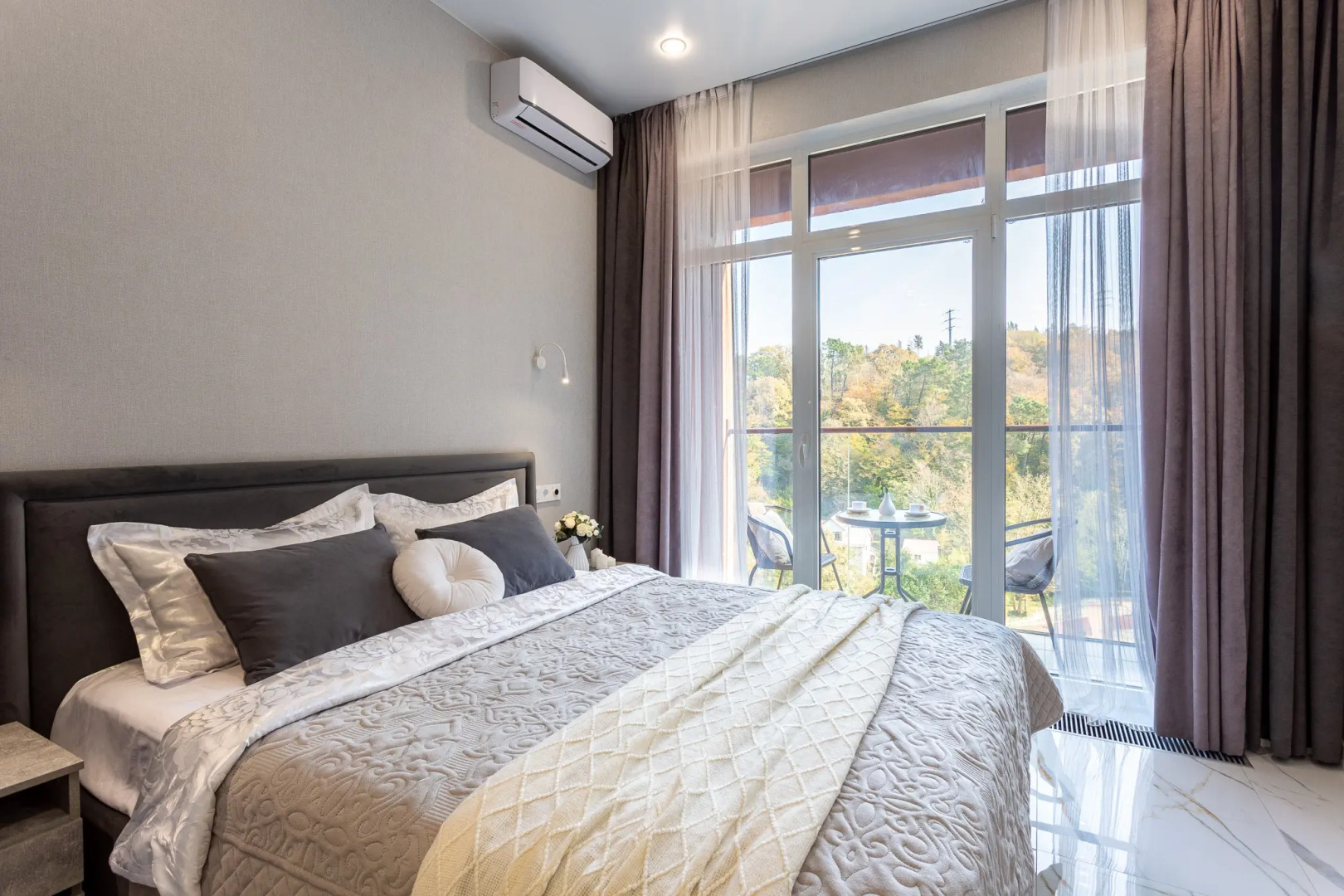 Квартира С балконом возле моря Аллея 254