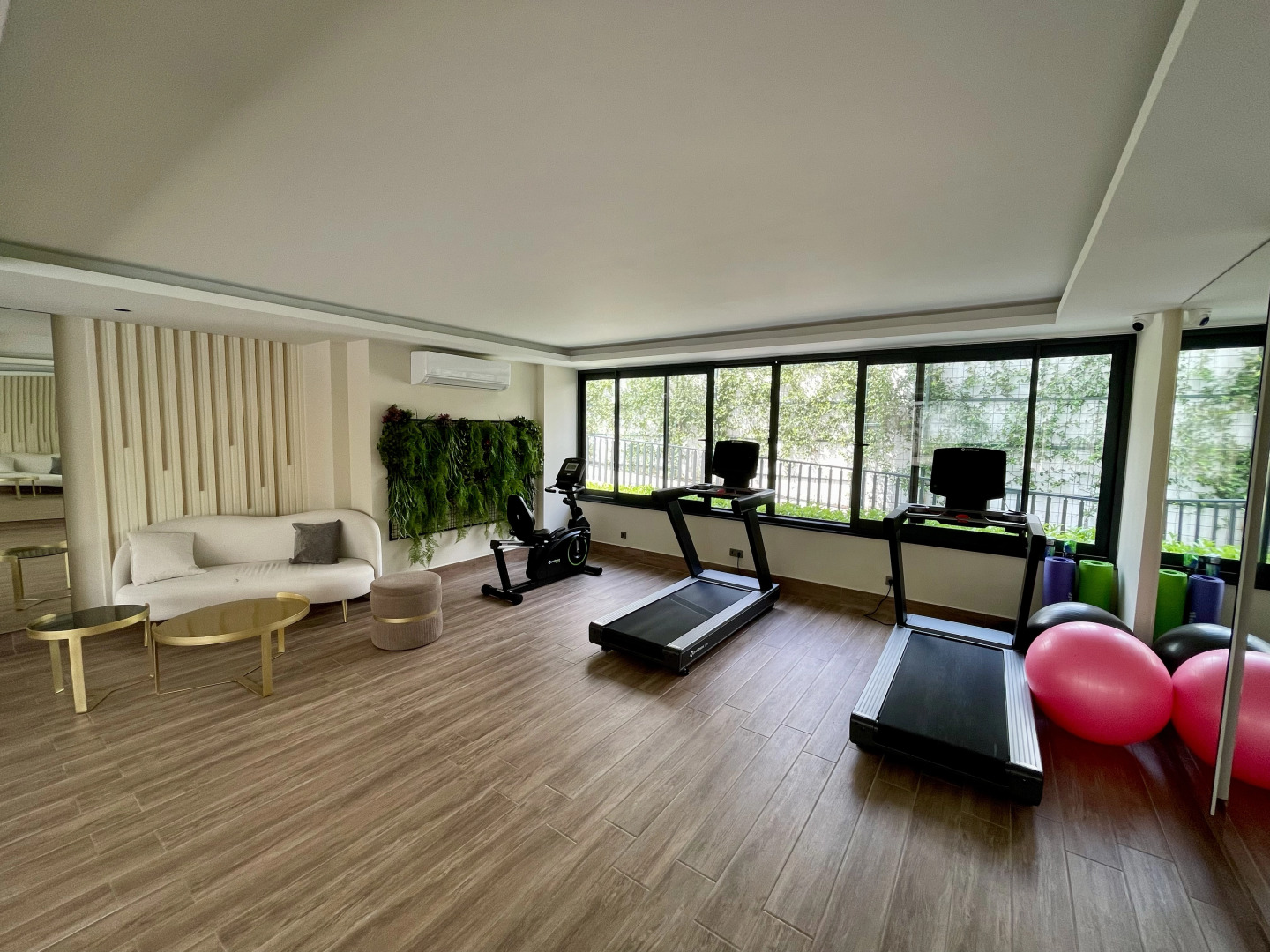 Апартаменты SA Apartments 1bd Flat 300m to the Beach.