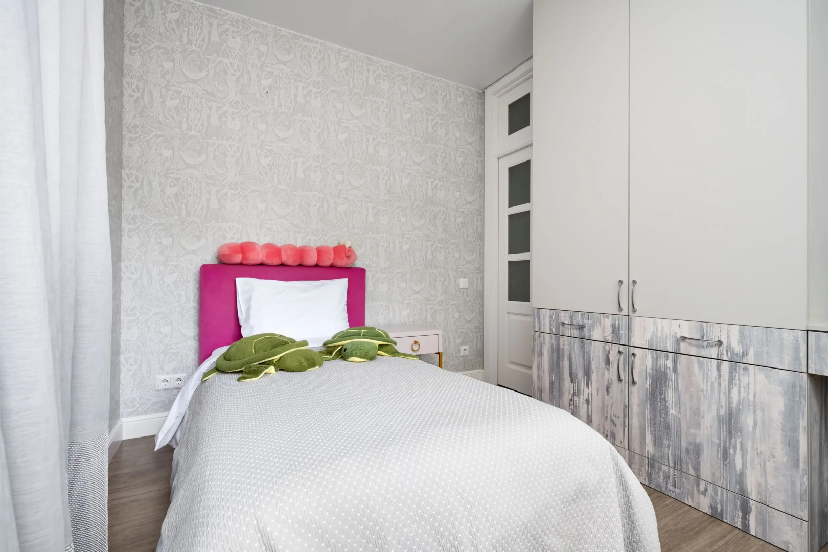 Квартира Трехкомнатная студия в ЖК Сосновый Бор