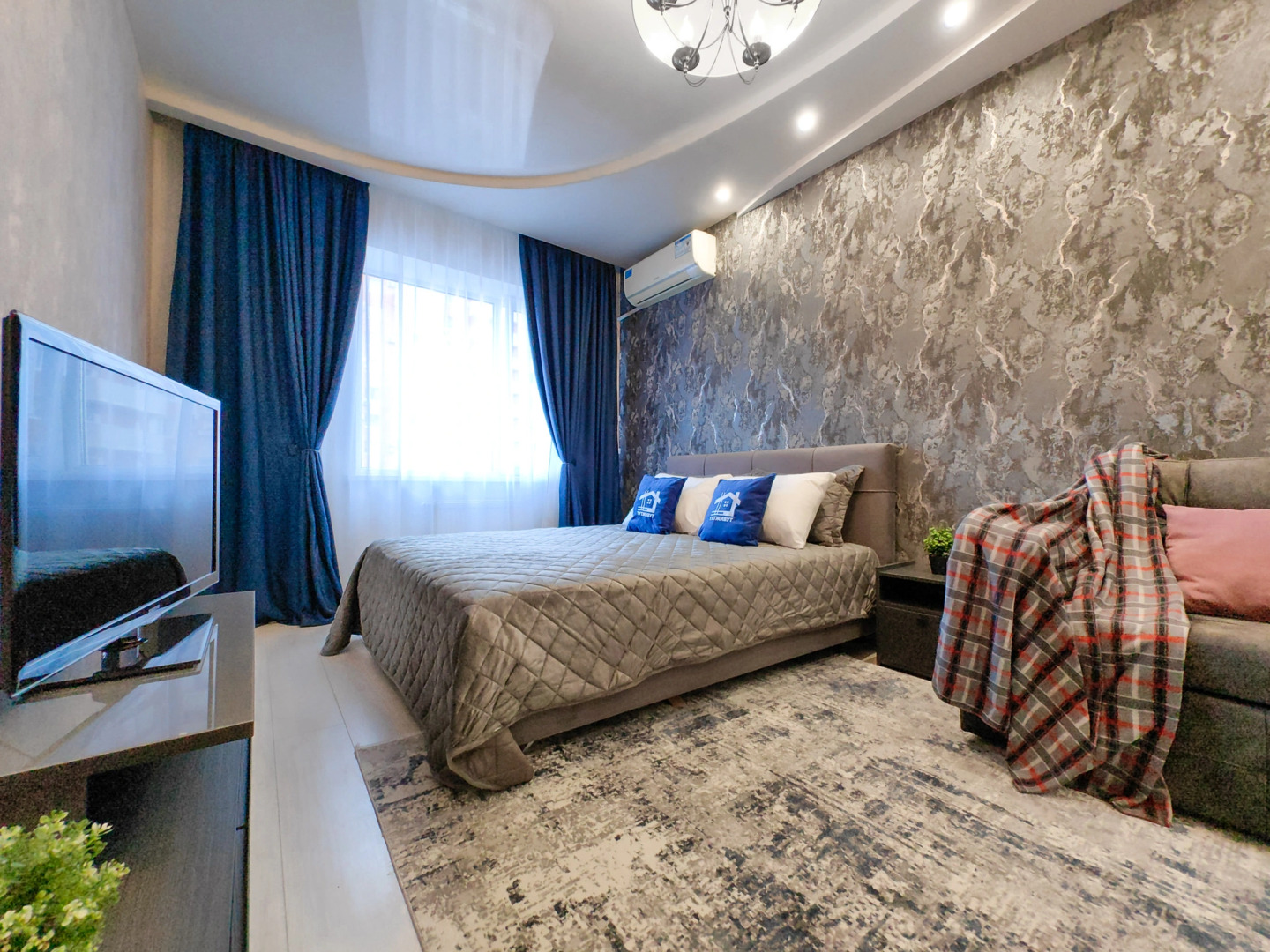 Апартаменты тутживут | LUX | Парк и Стадион