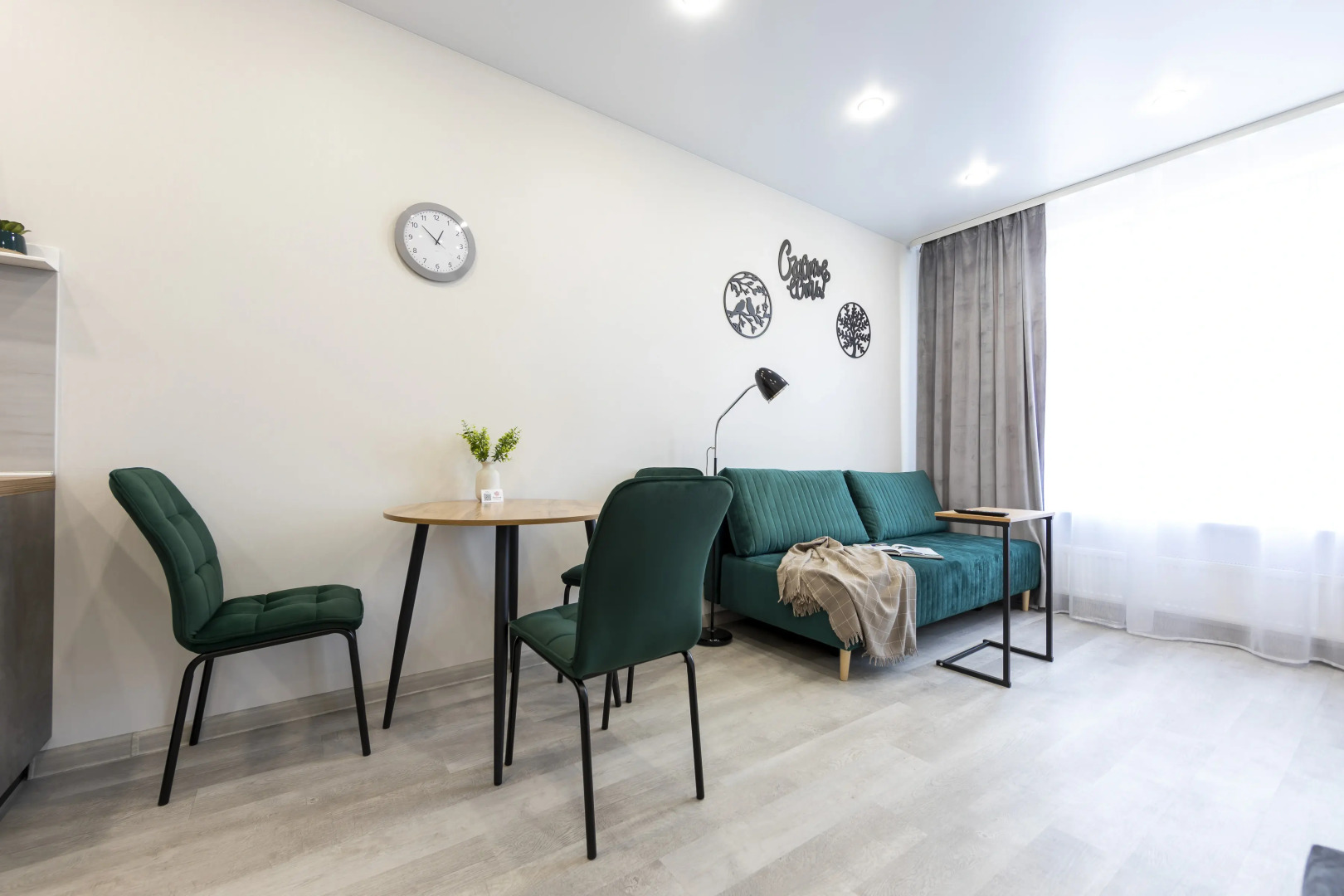 Апартаменты ВыДома в Квартале Дивном у Озера