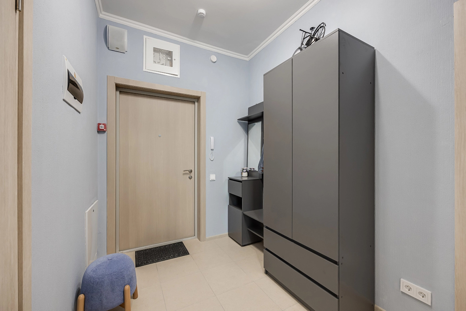 Квартира Русаковская 2-64