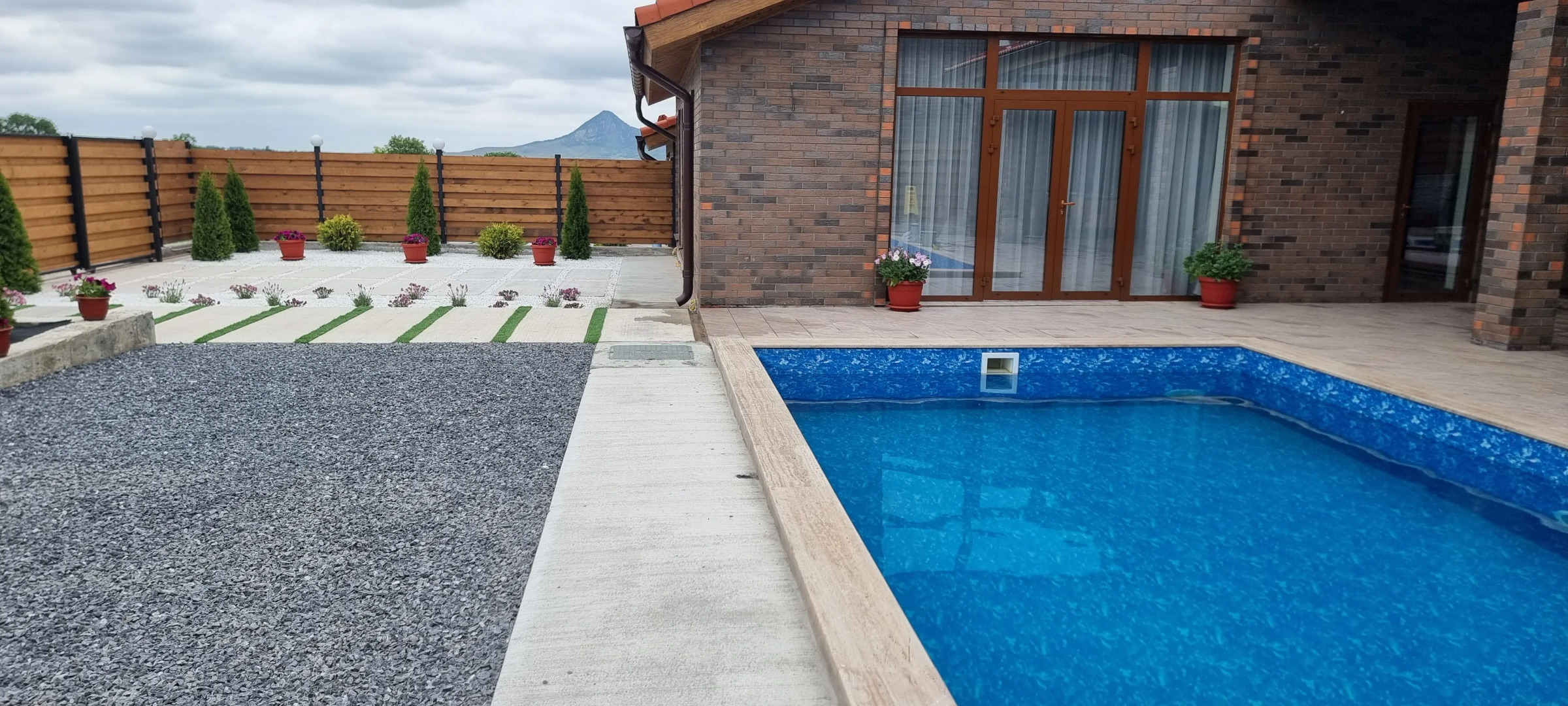 Гостевой дом N2 Четыре сезона