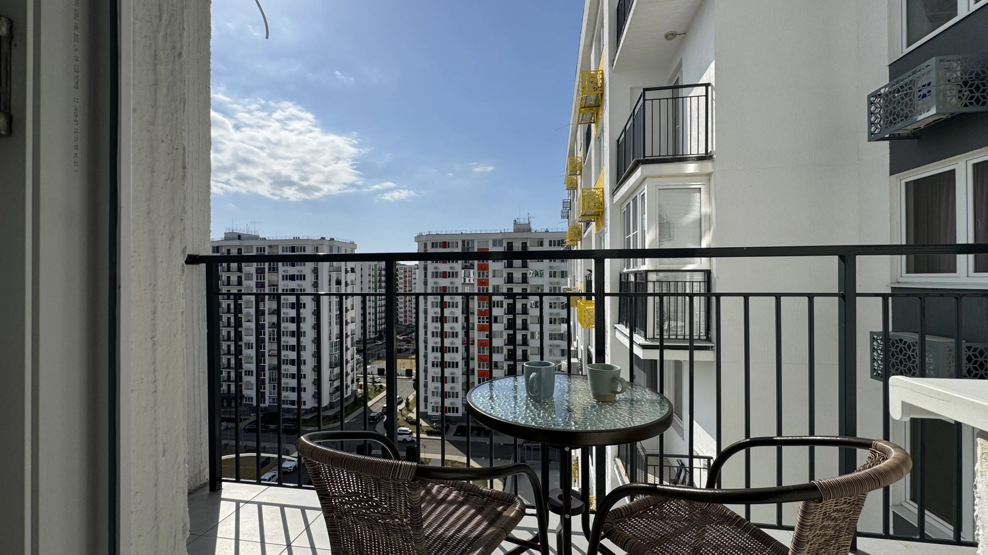 Апартаменты с балконом и видом на море  ЖК Фрукты 77 Я на Море