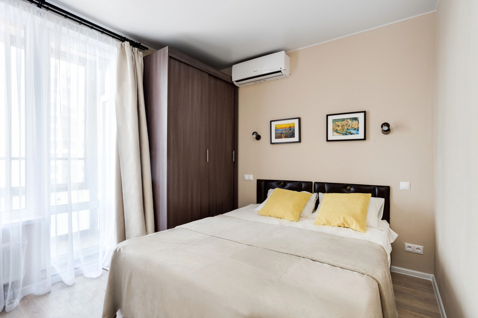 Апартаменты Van Gog Studio от Home24