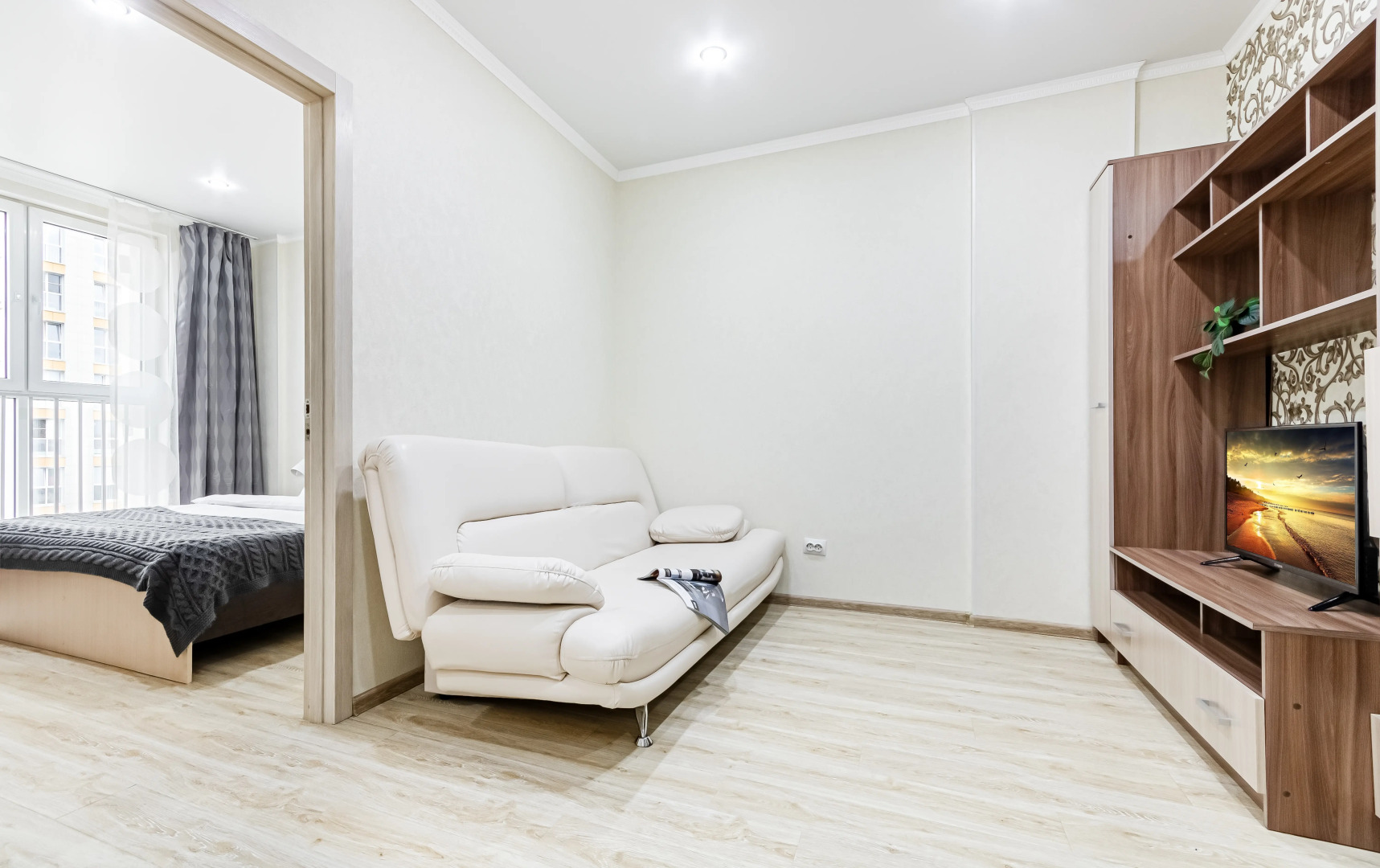 Апартаменты формата евро2 в центре 2 ЖК телевизора удобная кровать заселение круглосуточно by Depart Apart