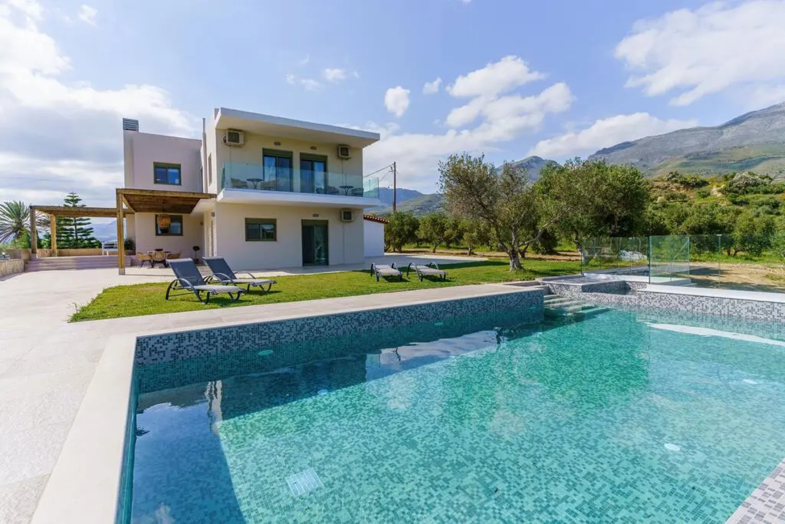 Вилла Allcretevillas