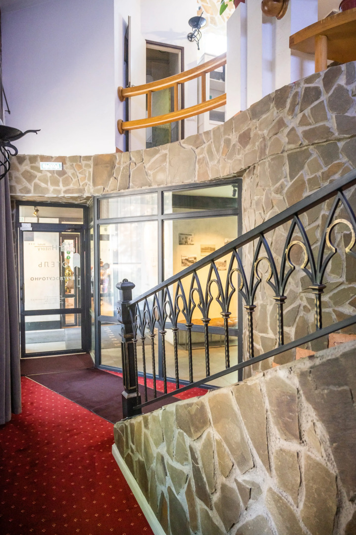 Отель История