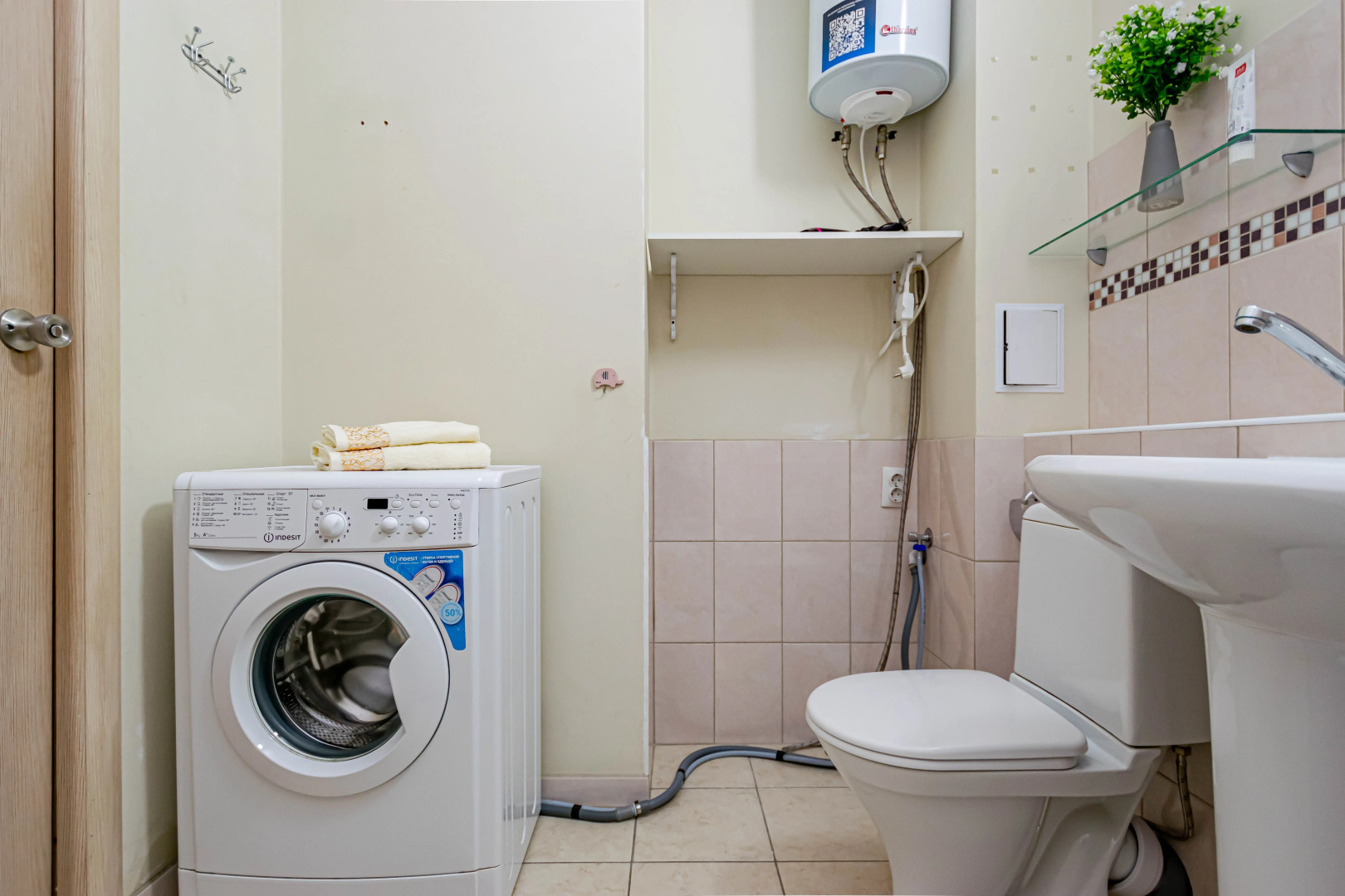 Апартаменты Cosmos Apart на Революции 48А (1)