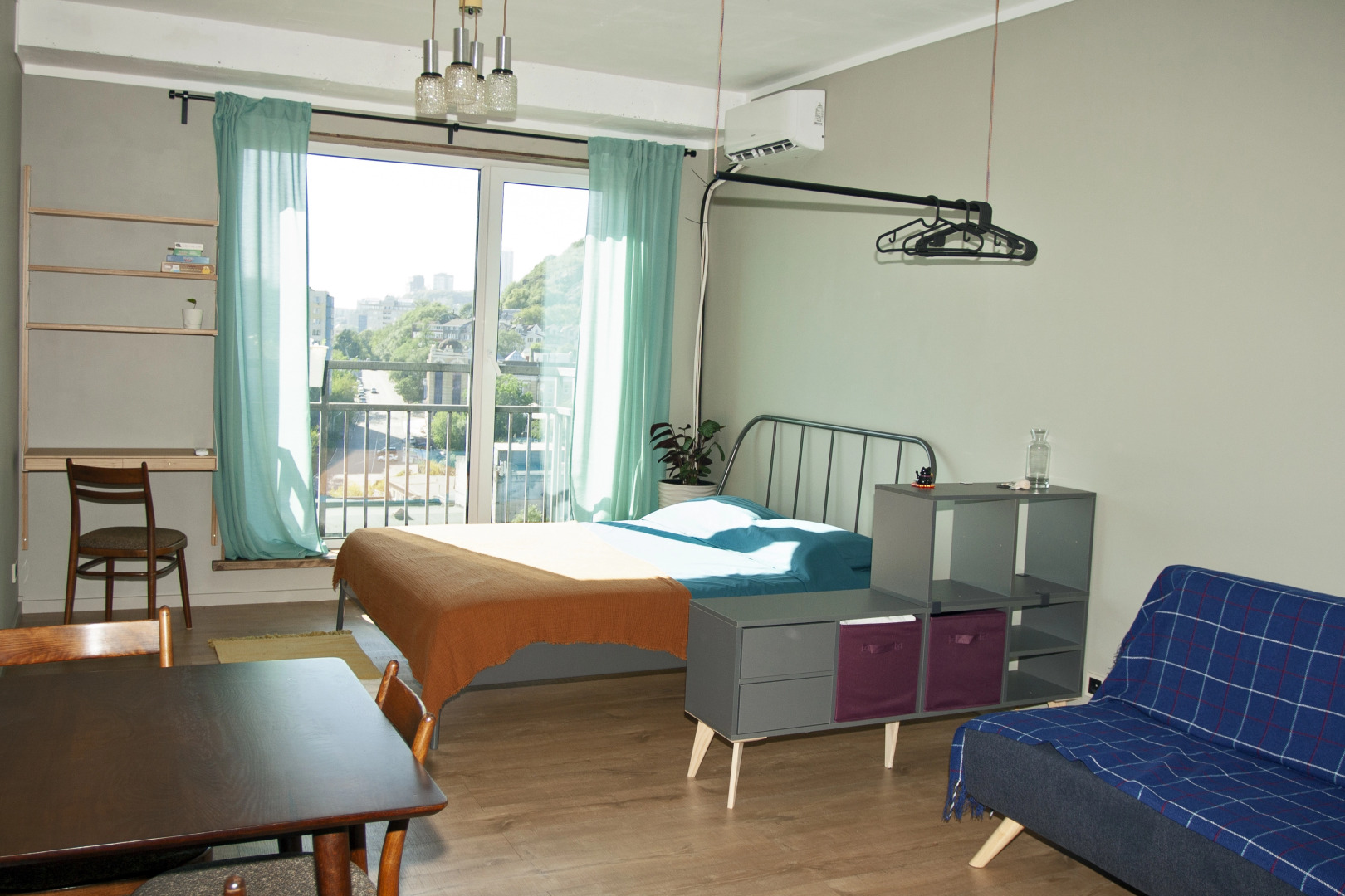 Апартаменты Mid century Studio