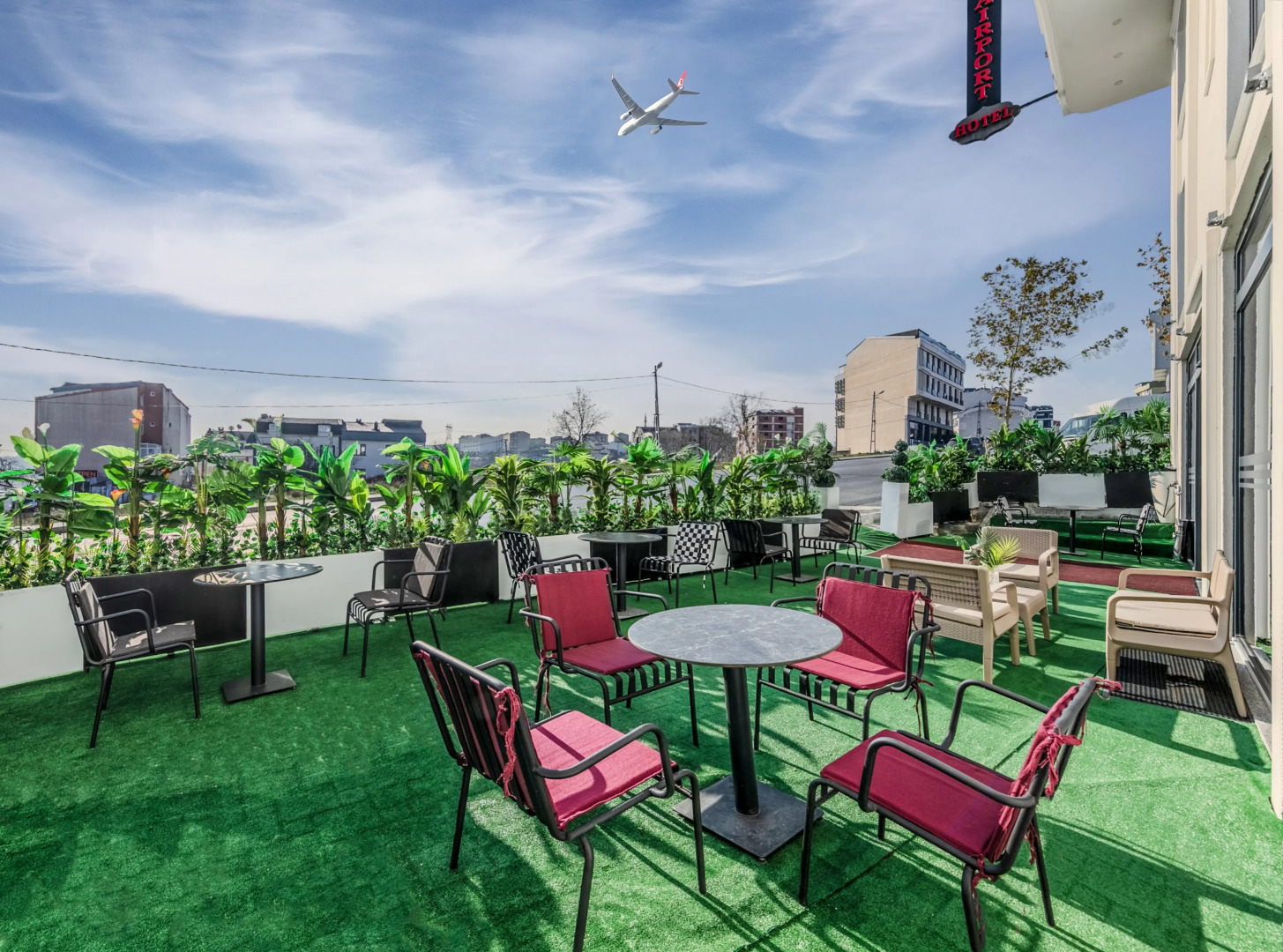 Отель Solin Airport Hotel