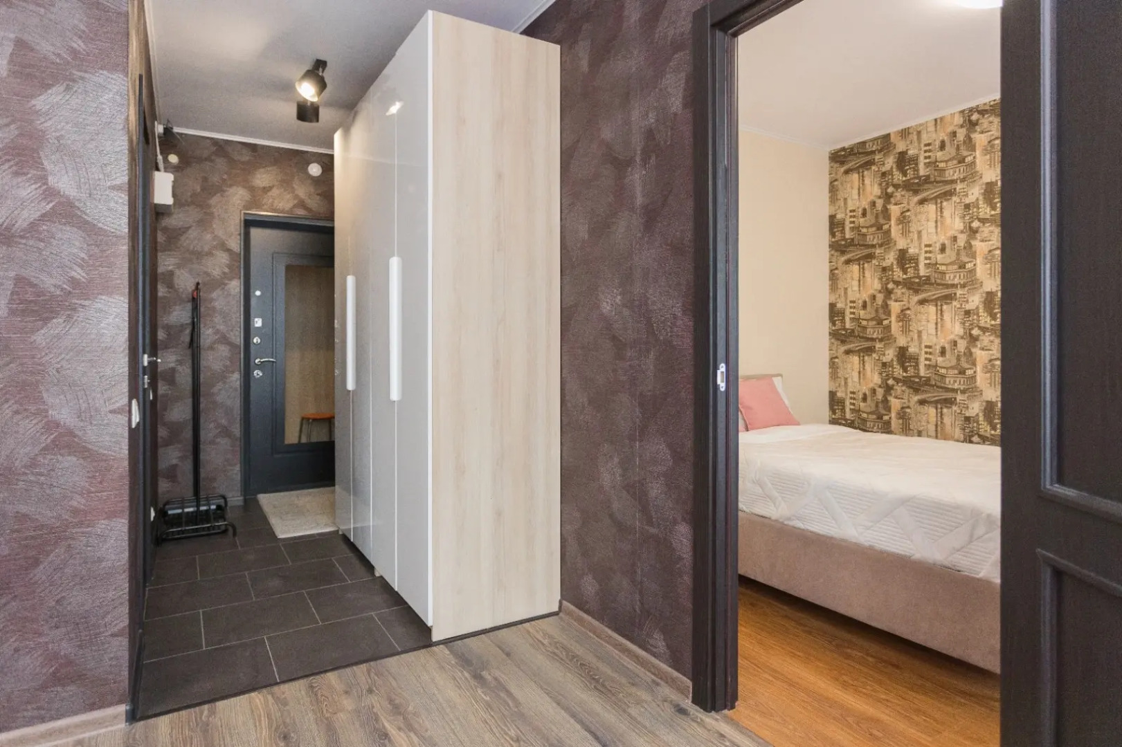 Апартаменты "DaRent Karelia" на Энтузиастов 15