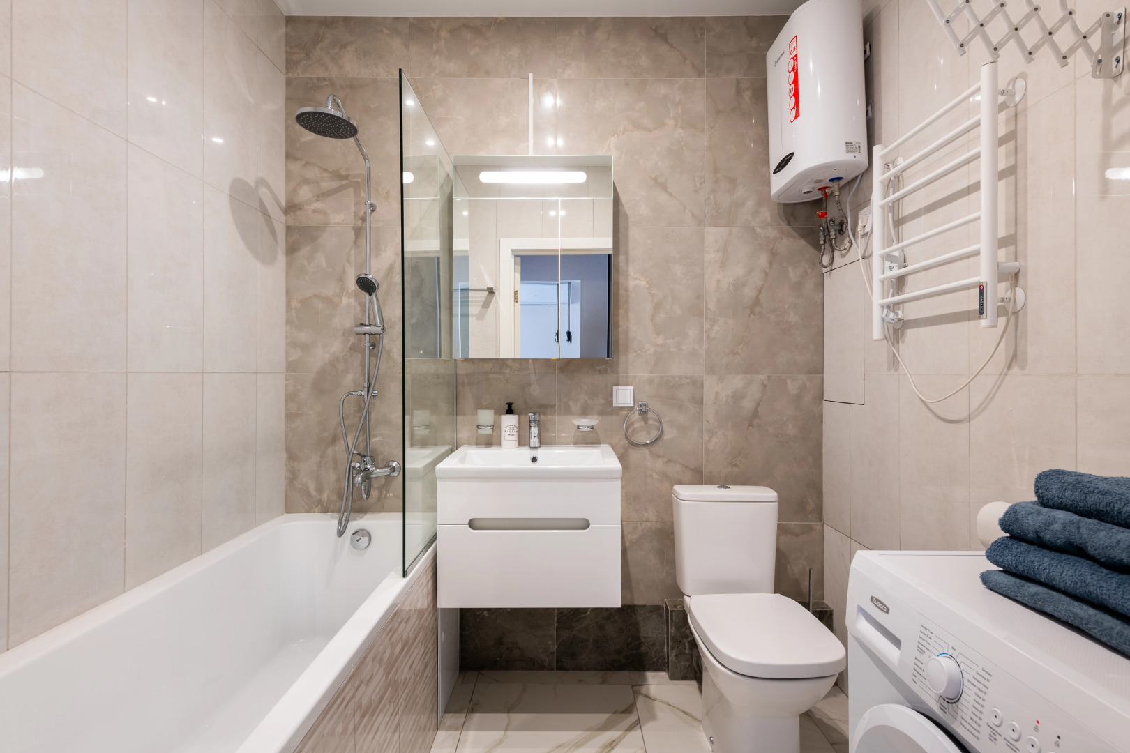 Квартира Евродвушка в природных тонах