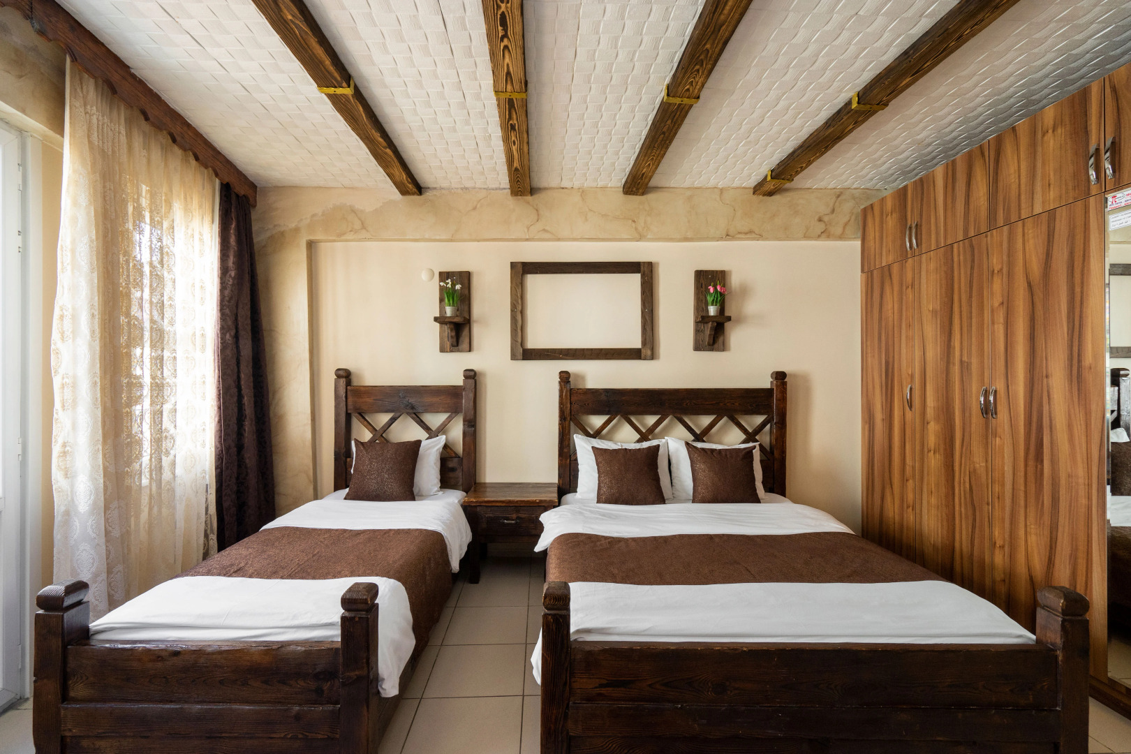 Pi Home & Apartments