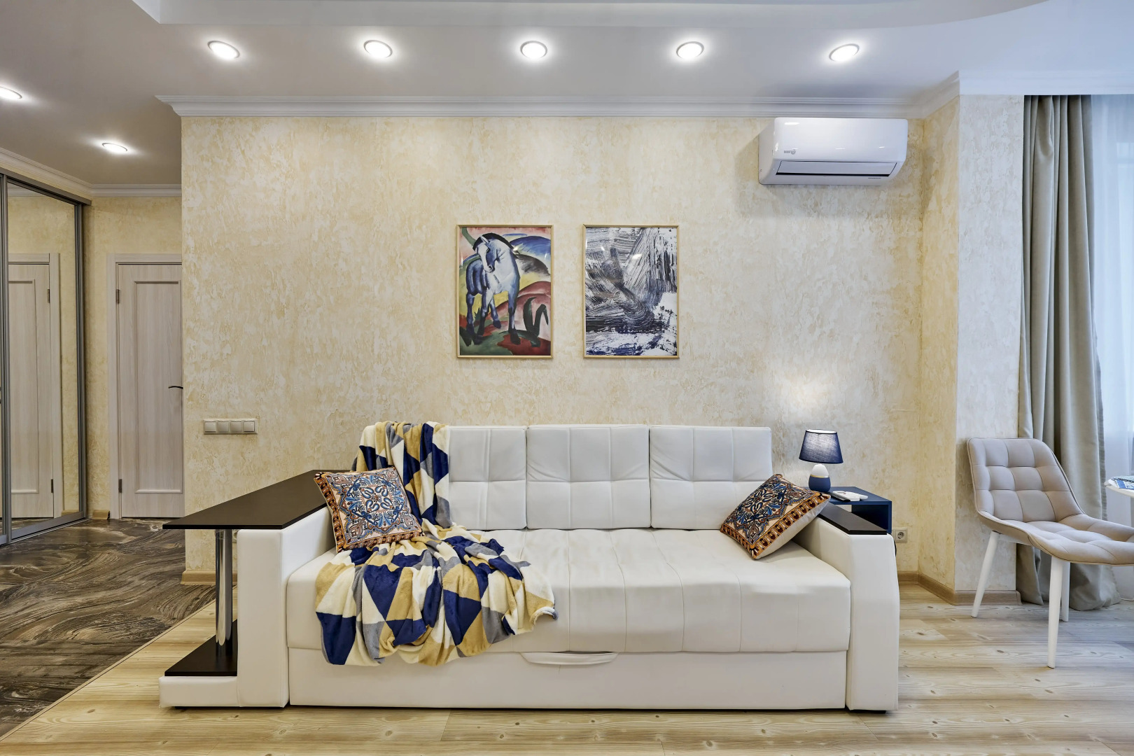 Апартаменты на Мельникова 3к2