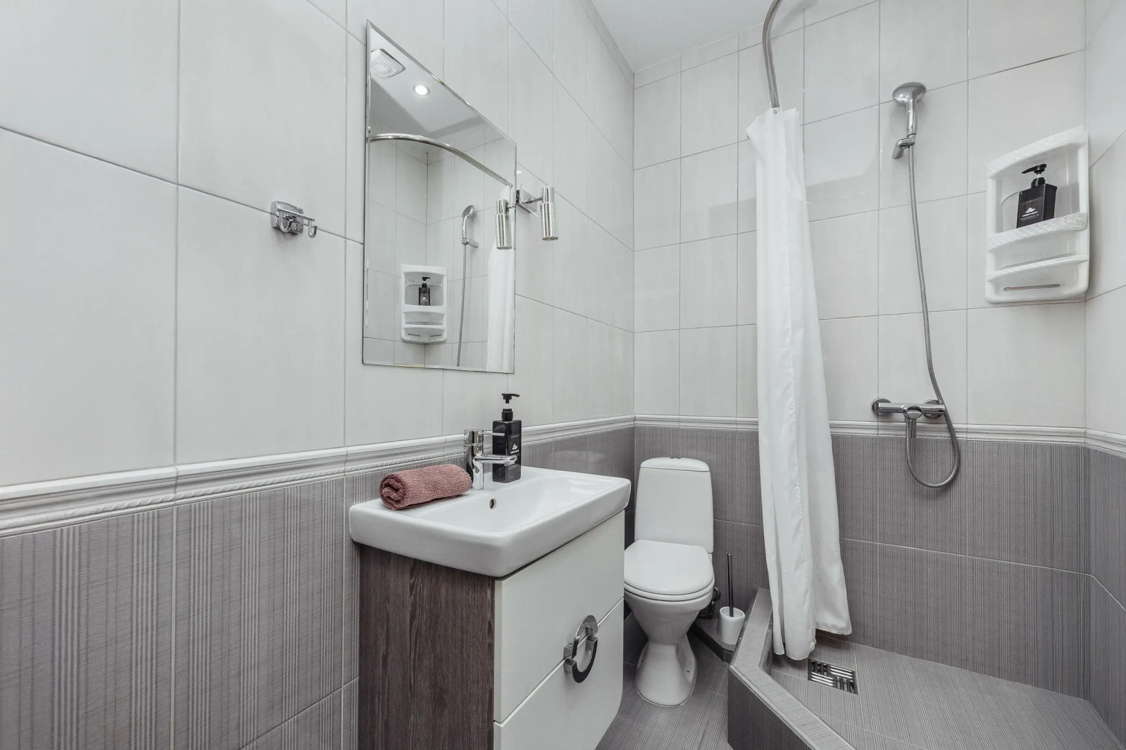 Апартаменты семейные у пляжа с подогреваемым бассейном