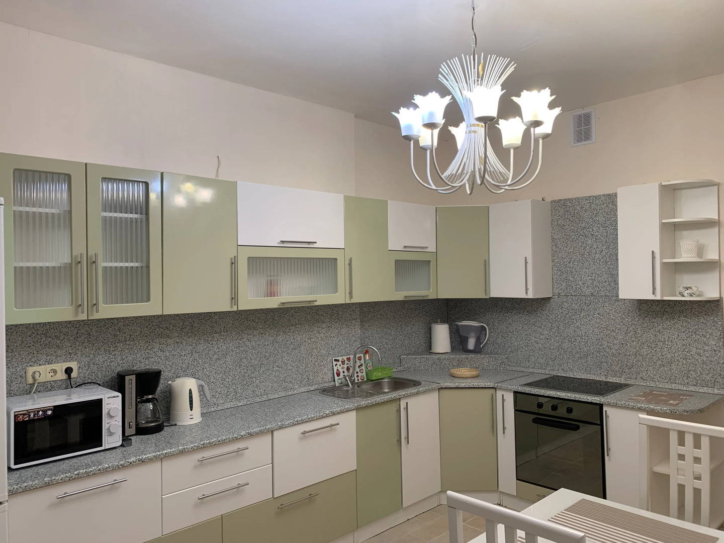 Апартаменты Генерала Лизюкова 61В