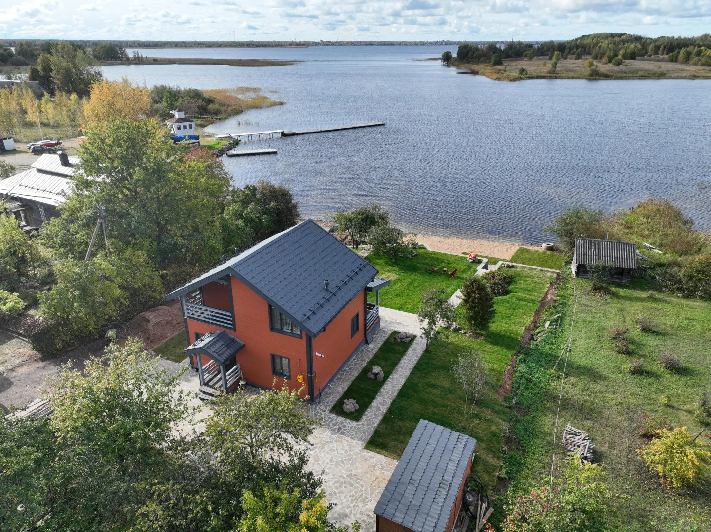 Частный дом на берегу Селигера