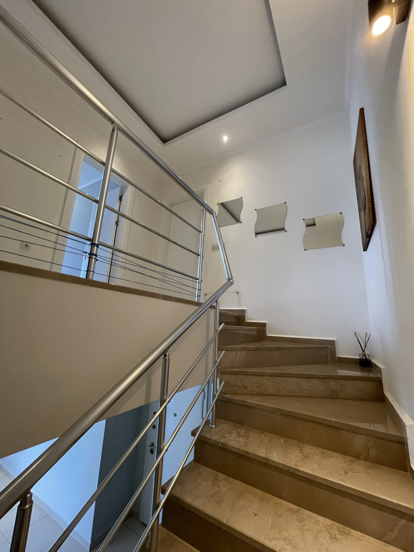 Апартаменты SA Apartments! Двухуровневая квартира с видом на горы