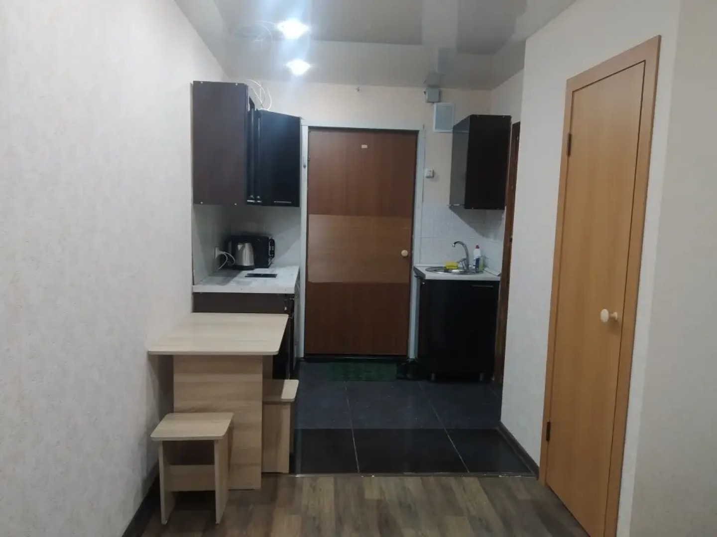 Апартаменты ДОМИНО рядом с ТЦ Взлетка Плаза 3