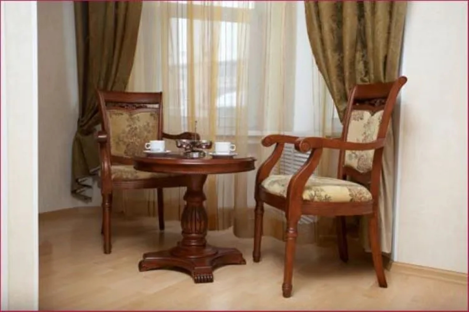 Отель Лотос