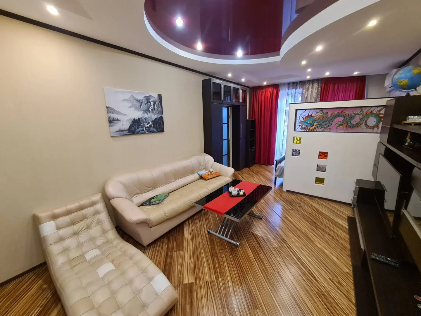 Апартаменты Некрасова 38