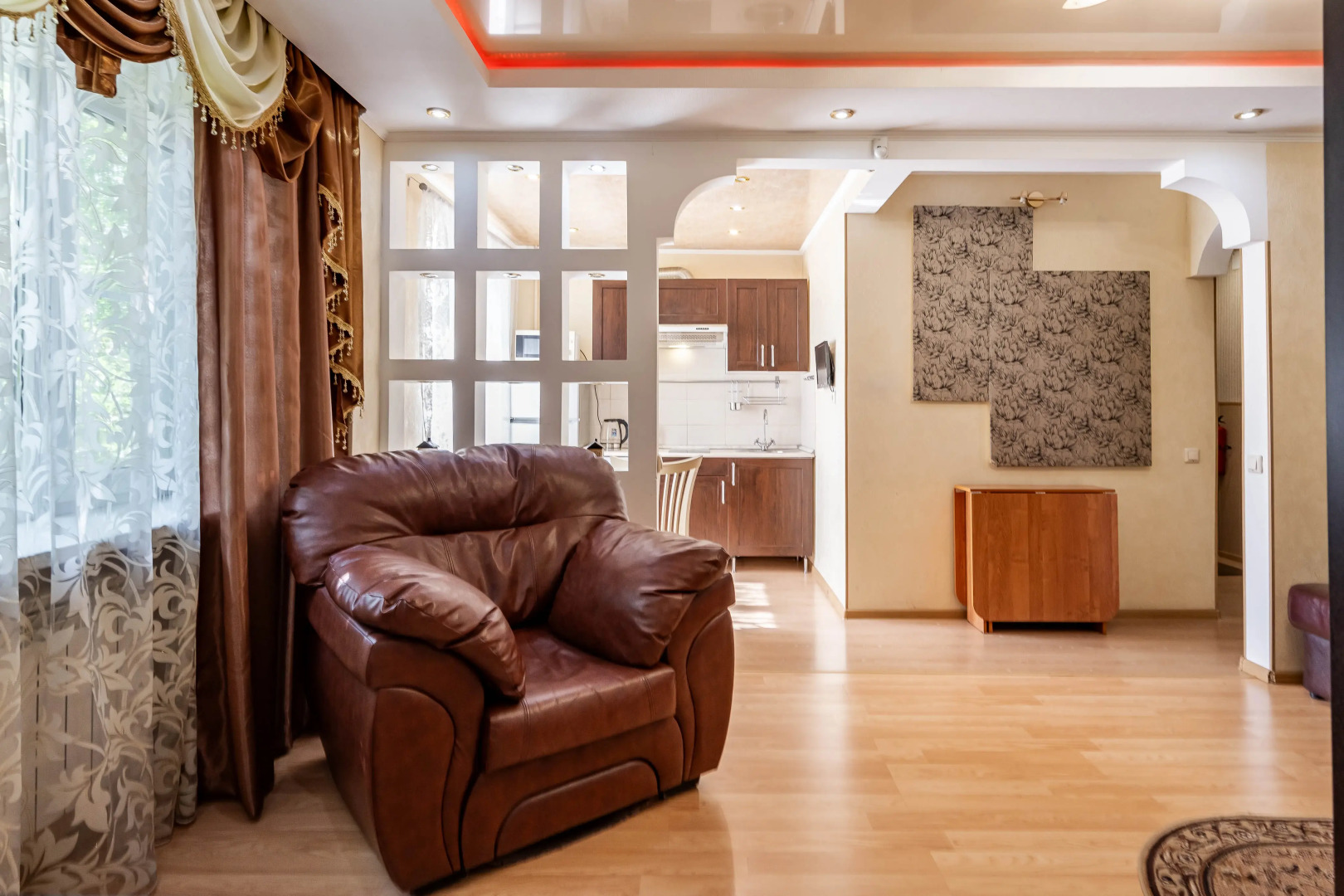 Апартаменты Комфорт Люкс (2R)