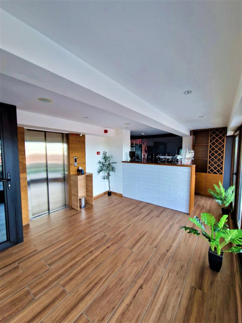 Отель Silver 39  Corner Hotel